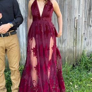 Maroon size small.           Only online payments